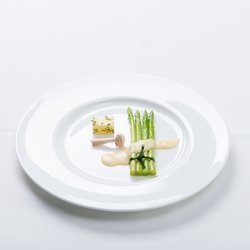 Sauce Hollandaise ready to serve