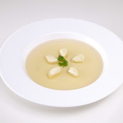 Grießnockerl Suppeneinlage